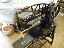 Image ADLER Long Arm 30-1 Black Leather Shoe Patching Sewing Machine with the Treadle Stand - 3 from Bid-on-Equipment.com