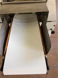 Image WERNER Long Molder - 3 from Bid-on-Equipment.com