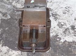 Image KURT Vise  - 2 from Bid-on-Equipment.com