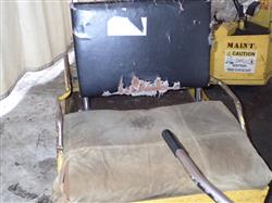 Image CUSHMAN 898320-8710 Electric Cart - 4 from Bid-on-Equipment.com