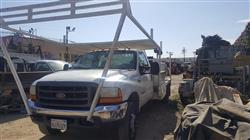 Image 2001 FORD F-550 XL Super Duty Auger Truck - 17 from Bid-on-Equipment.com