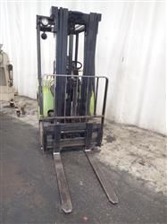 Image CLARK TM20 Electric Forklift  - 2 from Bid-on-Equipment.com