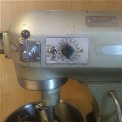 Image 20 Qt. HOBART a200 Mixer - 2 from Bid-on-Equipment.com