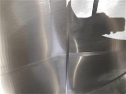 Image 1250 Gallon Horizontal Milk Tank - Stainless Steel - 3 from Bid-on-Equipment.com