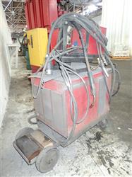 Image LINCOLN ELECTRIC CV-300 Portable Welder - 3 from Bid-on-Equipment.com