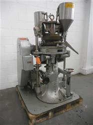 Image STOKES BB2 Rotary Table Press - 1 from Bid-on-Equipment.com