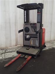 Image RAYMOND EASI-OPC30TT Electric Order Picker  - 1 from Bid-on-Equipment.com