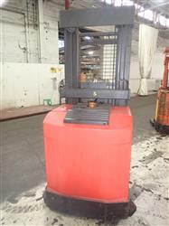 Image RAYMOND EASI-OPC30TT Electric Order Picker  - 3 from Bid-on-Equipment.com