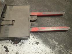 Image RAYMOND EASI-OPC30TT Electric Order Picker  - 5 from Bid-on-Equipment.com