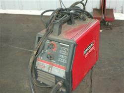 Image LINCOLN WELD PAK 100 Wire Feeder - 1 from Bid-on-Equipment.com