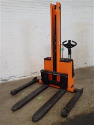 Image PRESTO PPS1500-62NAS Electric Pallet Jack-Stacker  - 1 from Bid-on-Equipment.com