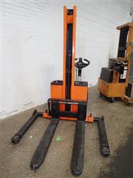 Image PRESTO PPS1500-62NAS Electric Pallet Jack-Stacker  - 2 from Bid-on-Equipment.com