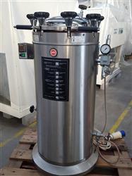 Image PBI INTERNATIONAL B.9 Sterilizer - 1 from Bid-on-Equipment.com