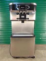 Image TAYLOR C713-27 Ice Cream Machine - 1 from Bid-on-Equipment.com