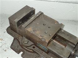 Image KURT MFG. CO. Vise - 2 from Bid-on-Equipment.com