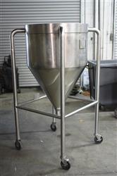 Image 80 Gallon Conical Tank - Stainless Steel - 1 from Bid-on-Equipment.com