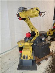 Image FANUC M-6i Robot - 2 from Bid-on-Equipment.com