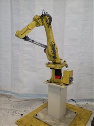 Image FANUC M-6i Robot - 2 from Bid-on-Equipment.com