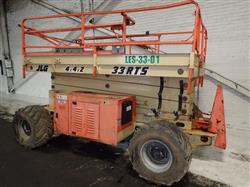 Image JLG 33RTS Propane Gas Scissor Lift - 1 from Bid-on-Equipment.com