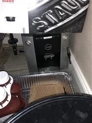 Image JURA F7 Capresso Impressa Espresso Machine - 2 from Bid-on-Equipment.com