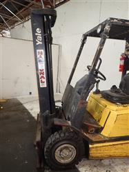 Image YALE GLP040AFNUAE084 Propane Forklift - 2 from Bid-on-Equipment.com