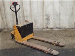 Image MULTITON VM30-27X48 Electric Pallet Jack - 1 from Bid-on-Equipment.com
