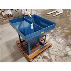 Image Small Storage Hopper - 9 from Bid-on-Equipment.com