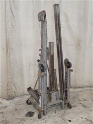 Image VERMETTE 6515 Manual Roll Lift - 1 from Bid-on-Equipment.com