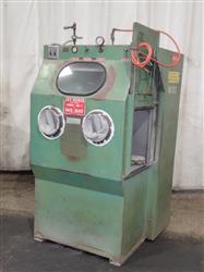 Image VACU BLAST CONSOLE 200-P Blast Cabinet - 1 from Bid-on-Equipment.com
