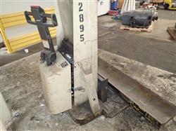 Image CROWN 20MT Electric Roll Lift - 4 from Bid-on-Equipment.com