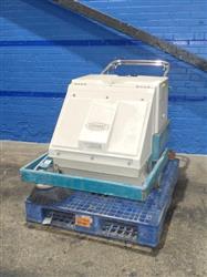 Image TENNANT 1186 Electric Scrubber - 1 from Bid-on-Equipment.com