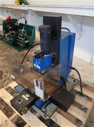 Image LIGHT MACHINES CORPORATION PLM-2000 CNC Benchtop Mill - 2 from Bid-on-Equipment.com