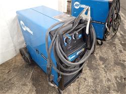 Image MILLER MILLERMATIC 212 AUTOSET Welder - 4 from Bid-on-Equipment.com