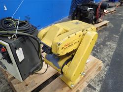 Image FANUC LR MATE 100IB Robot - 3 from Bid-on-Equipment.com