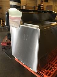 Image Ice Cream Cabinet with Topping Rail - 1 from Bid-on-Equipment.com