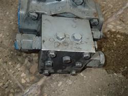 Image SOVER SUNDSTRAND 23-3036 Hydraulic Motor/Pump - 3 from Bid-on-Equipment.com