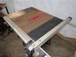 Image DAYTON 4KXD1 Portable Table Saw - 2 from Bid-on-Equipment.com