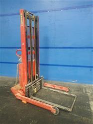 Image WESCO PTASFL-130-42-3550S Walk Behind Straddle Lift - 1 from Bid-on-Equipment.com