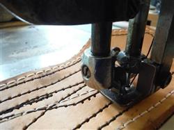Image SINGER 7-33 M Sewing Machine With Reverse Harness Saddle Leather Sewing Machine - 9 from Bid-on-Equipment.com