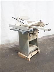 Image DELTA 34-670 10in Table Saw - 1 from Bid-on-Equipment.com