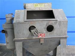 Image TRINCO 42X24SL/300RC Blast Cabinet - 2 from Bid-on-Equipment.com
