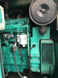 Image 200 kW CUMMINS ONAN Mobile Diesel Generator - 4 from Bid-on-Equipment.com