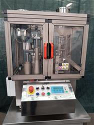 Image DOTT. BONAPACE INCAP Benchtop Capsule Filler - 1 from Bid-on-Equipment.com