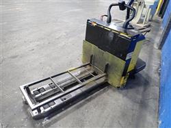 Image CROWN PE3520-60 Electric Pallet Jack - 2 from Bid-on-Equipment.com