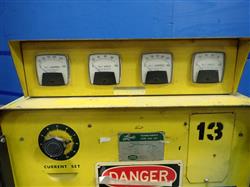 Image UNION CARBIDE HDA-200 Welder - 2 from Bid-on-Equipment.com