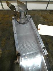 Image KEY INTERNATIONAL Vibratory Tablet Deduster - 2 from Bid-on-Equipment.com