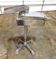 Image KEY INTERNATIONAL Vibratory Tablet Deduster - 4 from Bid-on-Equipment.com