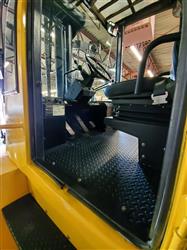 Image HYSTER H300XL Forklift - 7 from Bid-on-Equipment.com