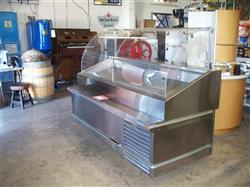 Image TRAULSEN Seafood Display Case - 2 from Bid-on-Equipment.com