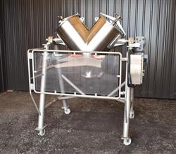 Image 5 Cu. Ft. A&M PROCESS Twin Shell Blender - 1 from Bid-on-Equipment.com